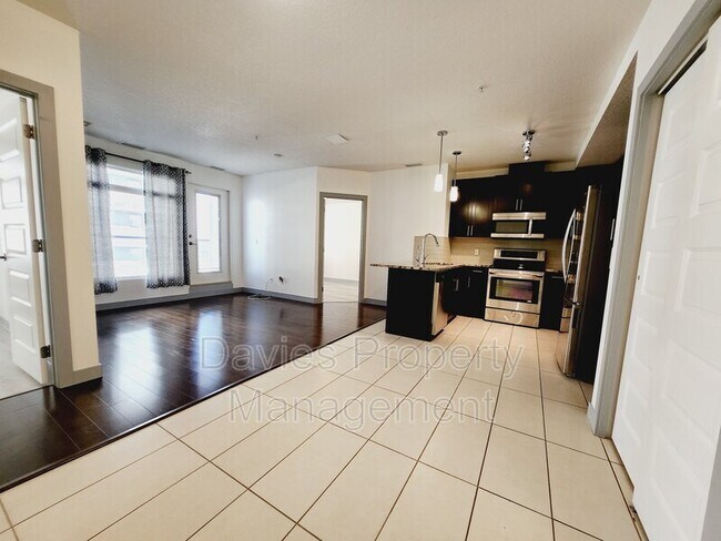 Photo du bâtiment - 5151 Windermere Blvd S W