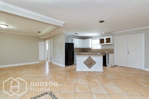 Building Photo - NOW AVAILABLE! - 19220 SW 319 ST, HOMESTEA...