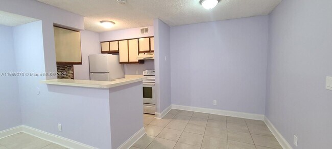 Building Photo - 2986 S University Dr