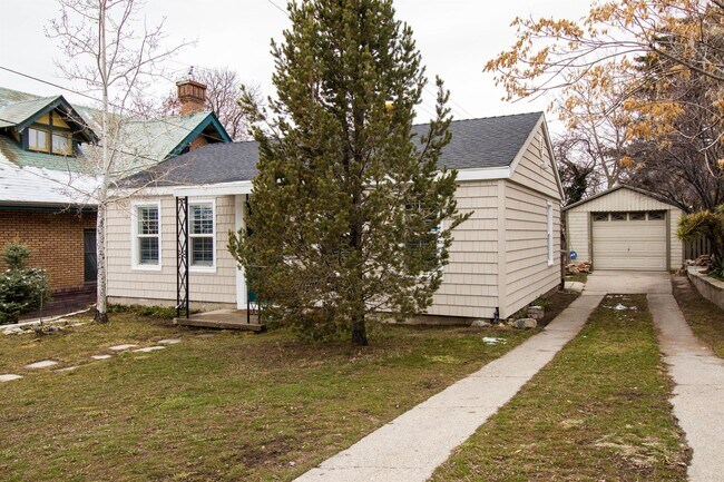 Foto del edificio - 575 I St