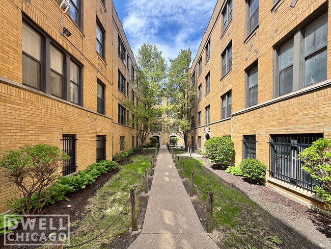 Building Photo - 1500 N Kedzie Ave