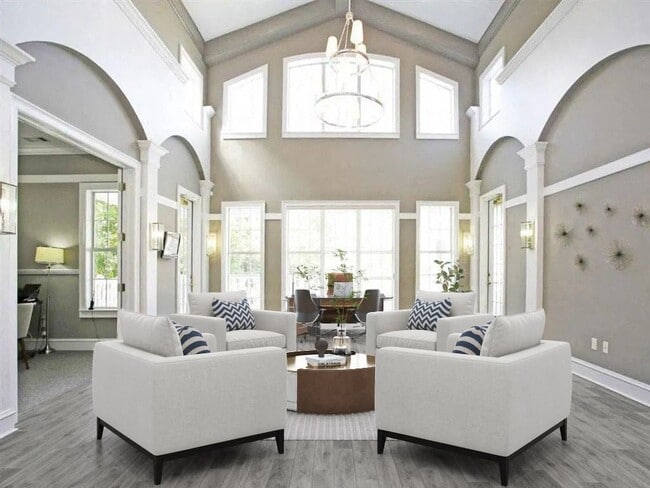 Foto del edificio - Parkway Vista