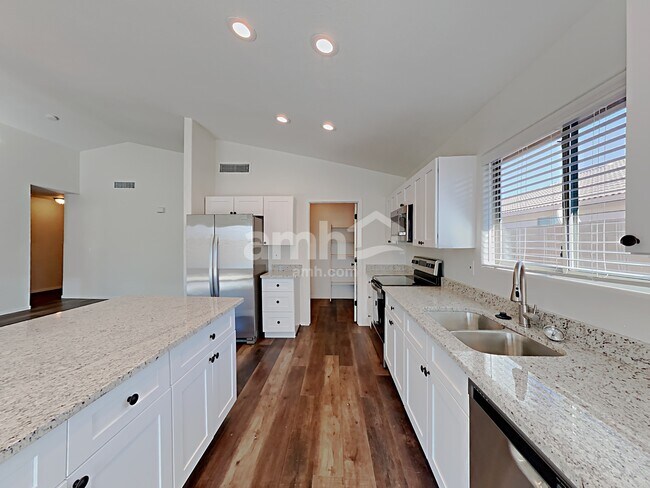 Foto del edificio - 3025 W Horsham Dr