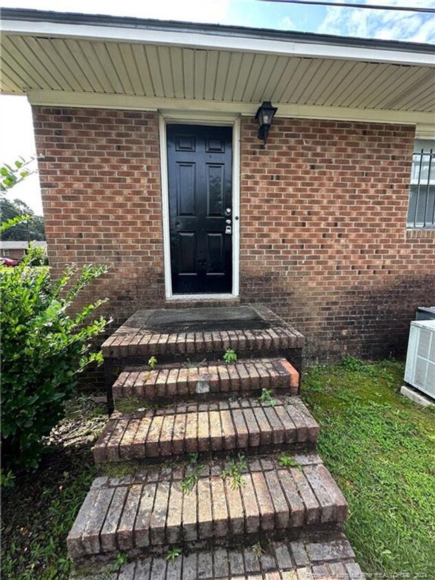 Primary Photo - 4959 Fieldcrest Dr