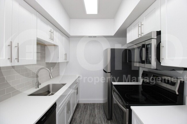 Building Photo - 1422 N 5th St