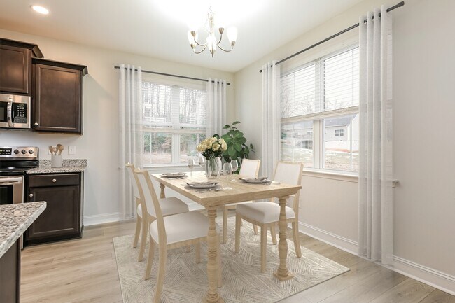 Foto del edificio - 308 Woodgate Wy