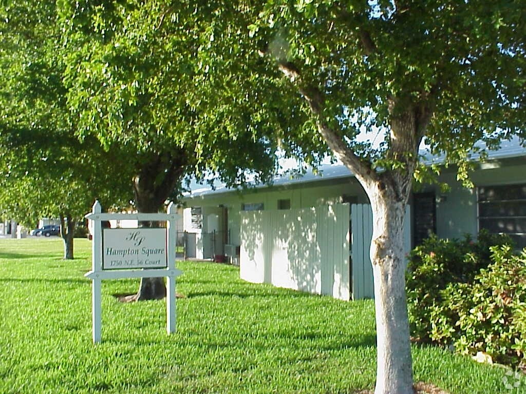Foto del edificio - Hampton Square