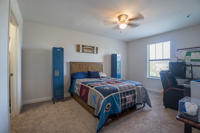 Building Photo - 15233 Night Heron Dr