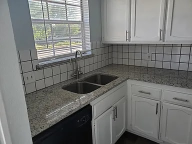 Foto principal - 7512 Chapin Rd