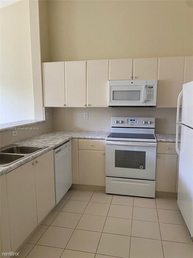 Building Photo - 3 br, 2 bath House - 1658 SE 28th Ct Unit ...