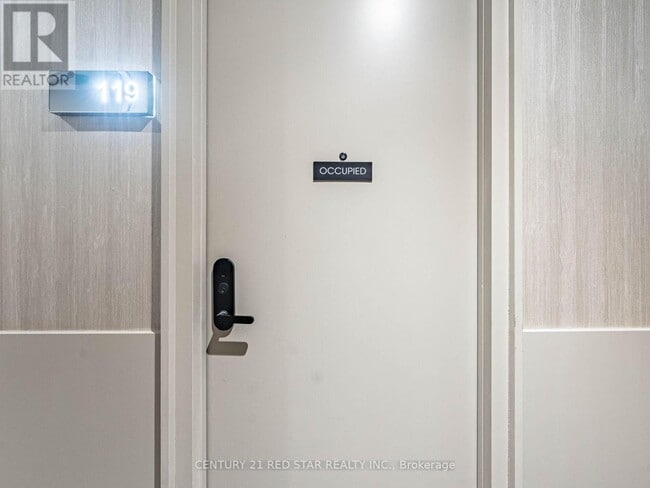 Building Photo - 2075 King Rd