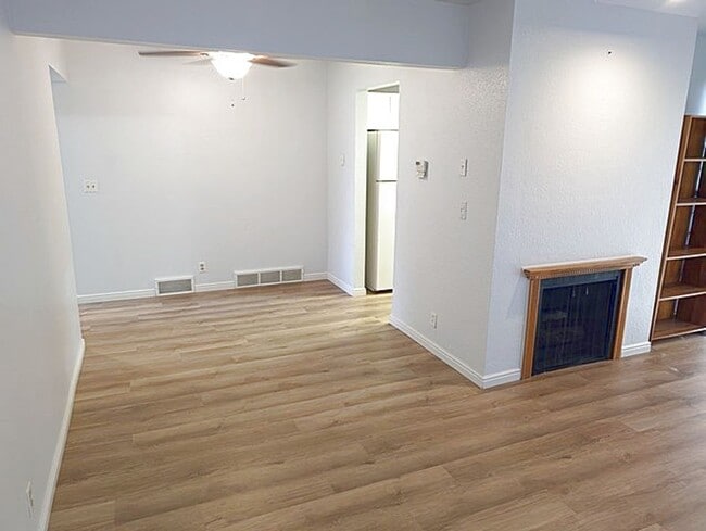 Building Photo - Great location Sugarhouse Condo