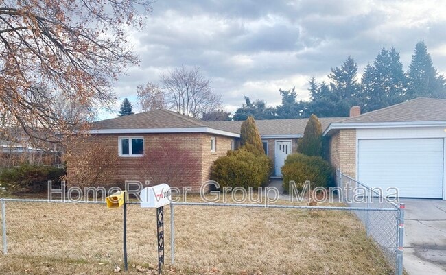 Building Photo - 1808 27th Ave