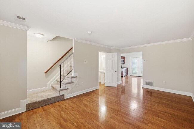 Foto del edificio - 524 Lancaster Pl