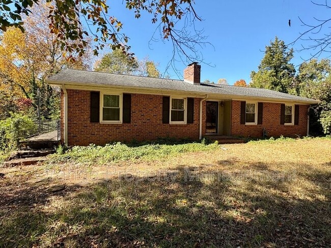 Photo - 1773 6 Mile Hwy House