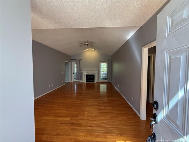 Foto del edificio - 995 Greenbriar Dr