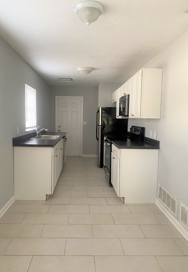 Building Photo - 5219 17th Ave S