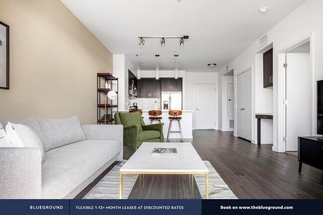 Foto del edificio - Domain Weho, 7141 Santa Monica Blvd