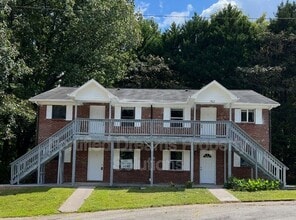 Building Photo - 1502 Oakshire Ct Building Photo - 1502 Oakshire Ct