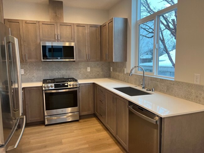 Building Photo - 3629 1st Ave NW