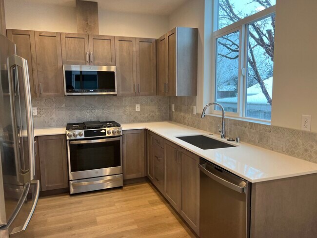 Foto del edificio - 3629 1st Ave NW