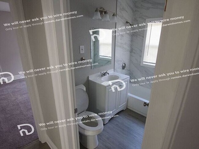 Foto del edificio - 1812 E 67th St