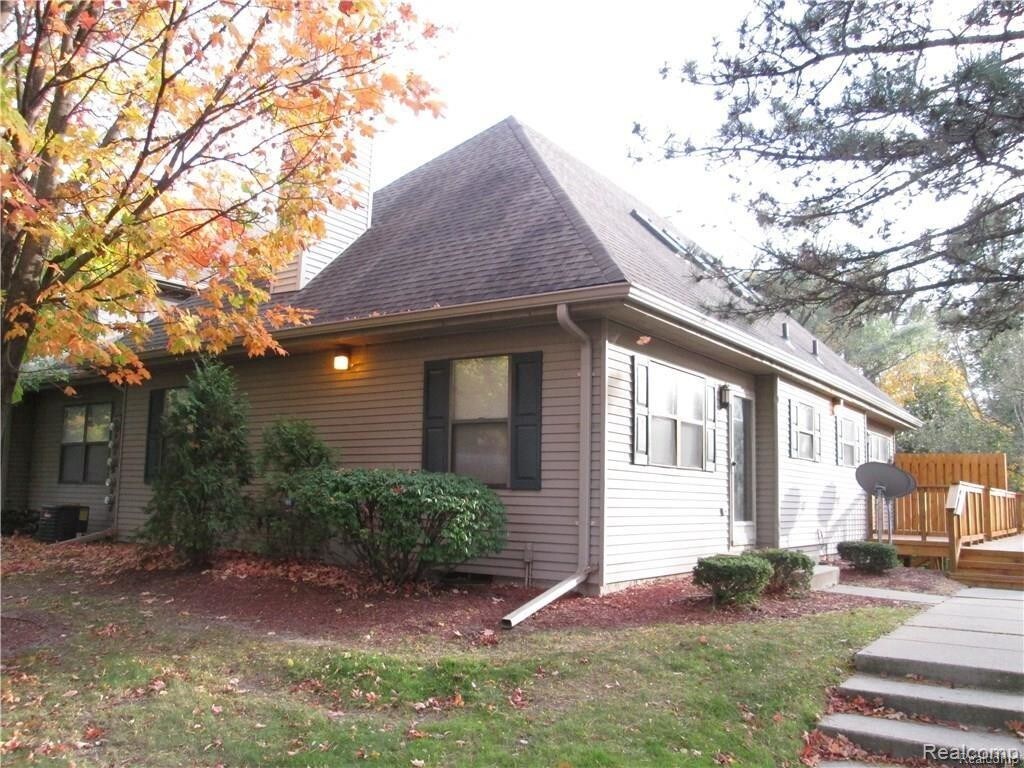 Primary Photo - 24631 Primrose Ln