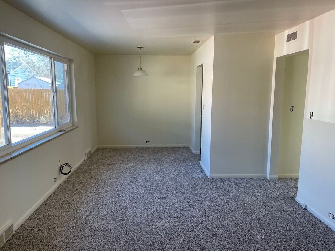 Foto principal - 1529 Hot Springs Ave