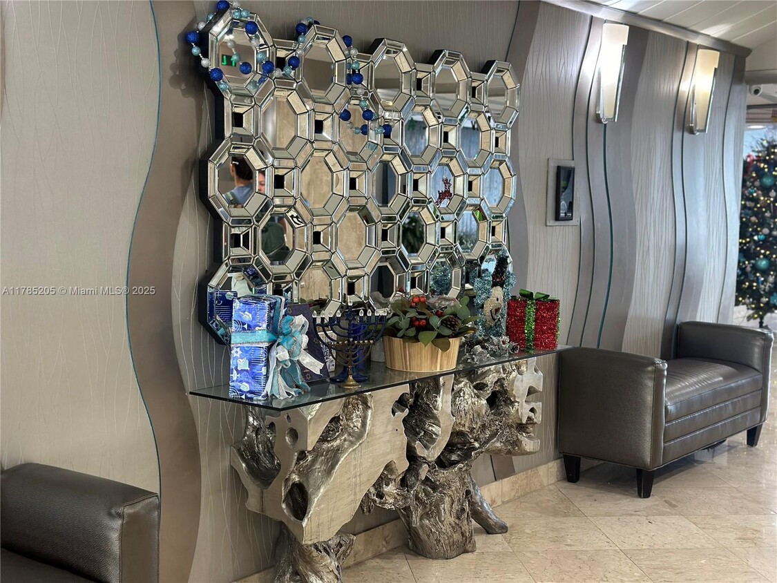 Foto principal - 1500 S Ocean Dr