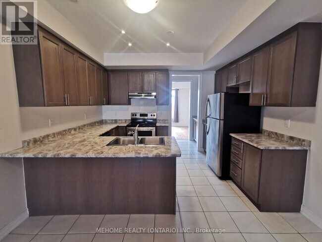 Building Photo - 41 Luzon Ave