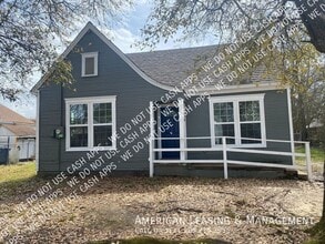Building Photo - 134 Southend Blvd