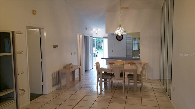 Building Photo - 5382 Royal Palm Ave