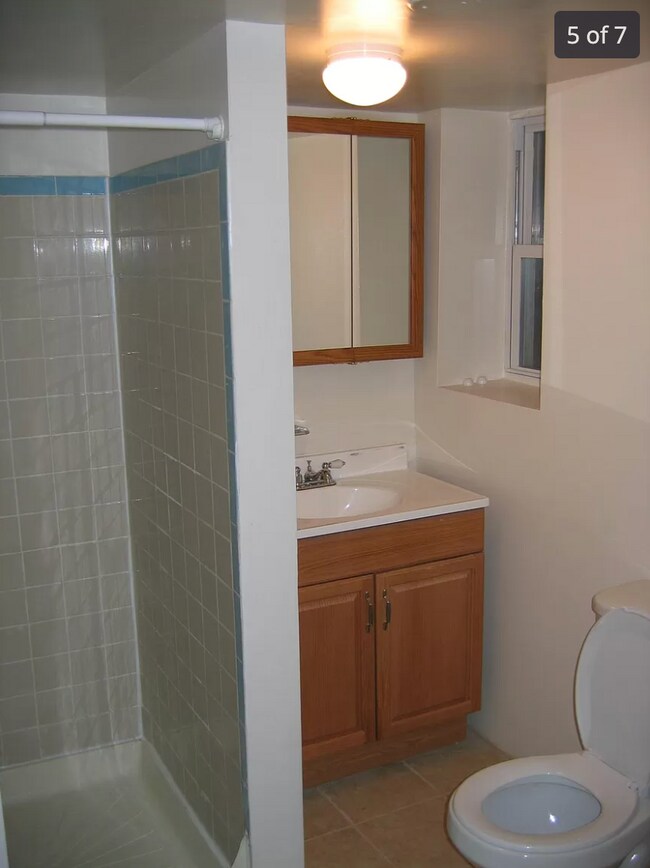 Building Photo - 2507 17th St NW