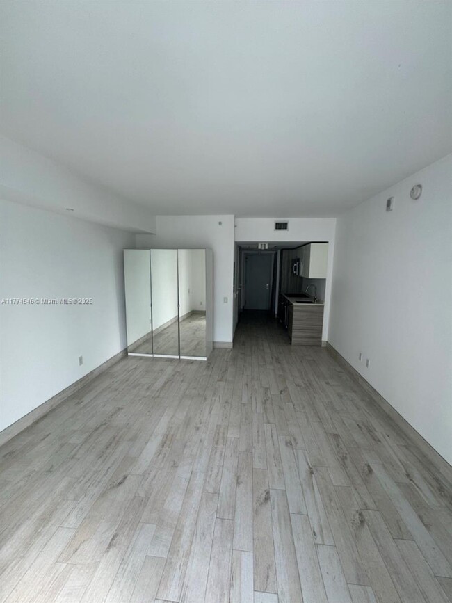 Foto del edificio - 1300 Brickell Ave