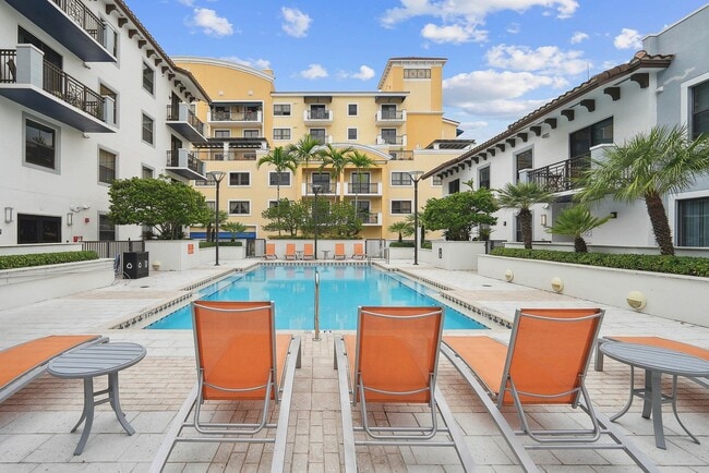 Pool - AMLI Dadeland