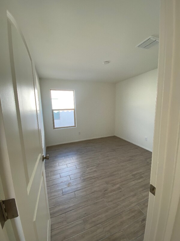 Building Photo - 1639 W Pima Ct
