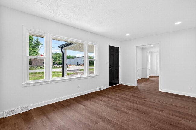 Foto del edificio - 3325 Kramers Ln