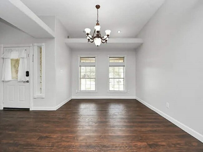 Foto del edificio - 204 Audubon Woods Ct