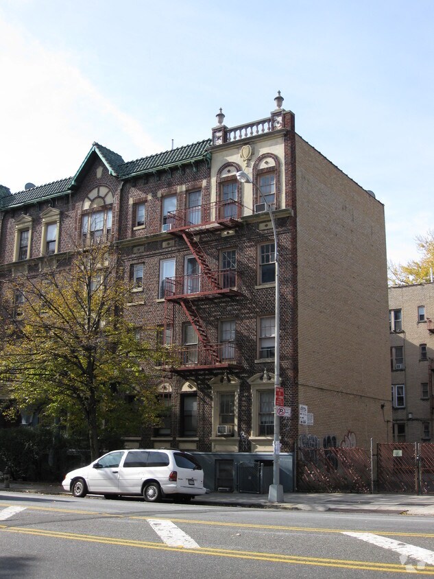 Building Photo - 1436 Ocean Ave