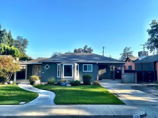 Foto del edificio - 1304 W College Ave