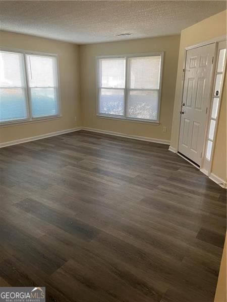 Building Photo - 1600 Oakpoint Dr SW