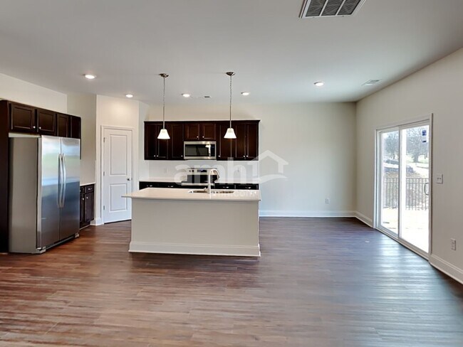 Foto del edificio - 2048 Williamshire Ln