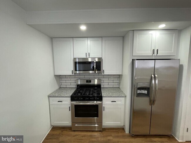 Foto del edificio - 5649 N Fairhill St