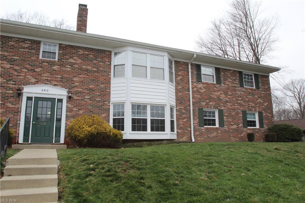 Primary Photo - 6910 Carriage Hill Dr