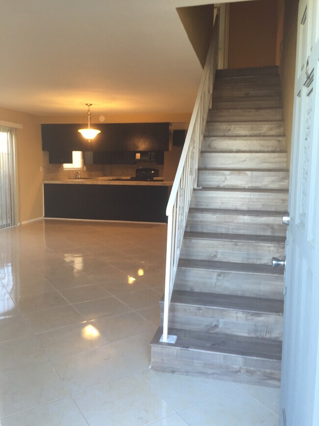 Foto del edificio - 1350 Torrance Blvd