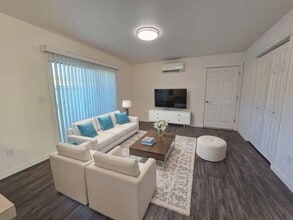 Building Photo - 3572 Carnes Rd