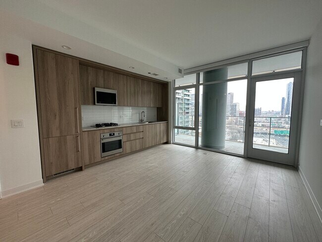 Foto del edificio - 370 N Desplaines St