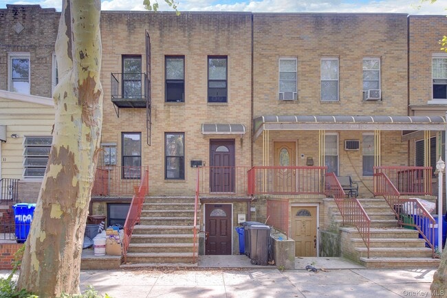 Building Photo - 71-11 68th St