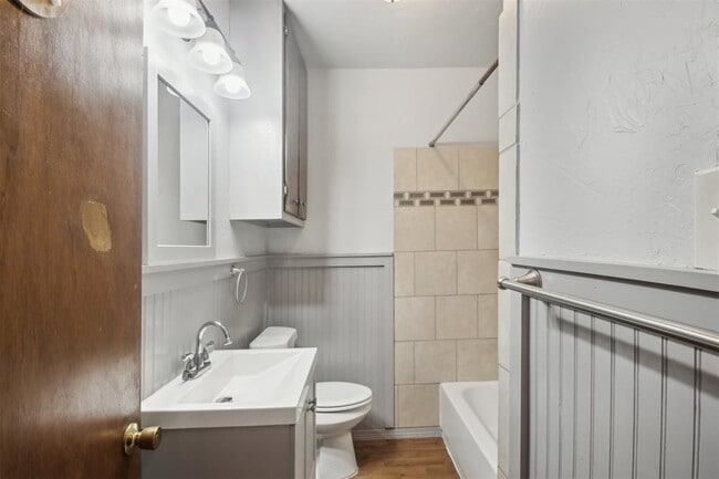 Building Photo - 2645 NW 13th St