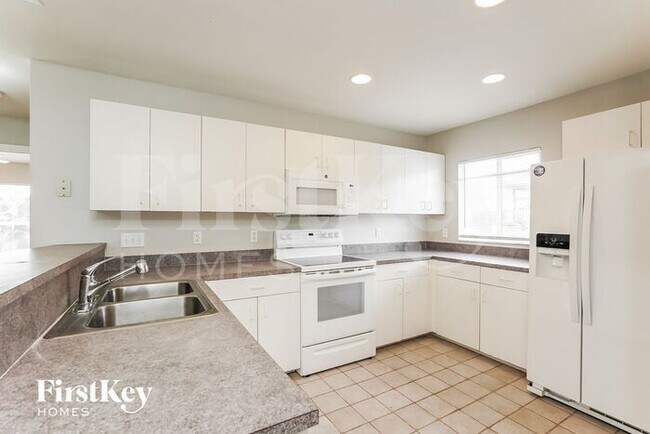 Building Photo - 6480 Maytree Circle
